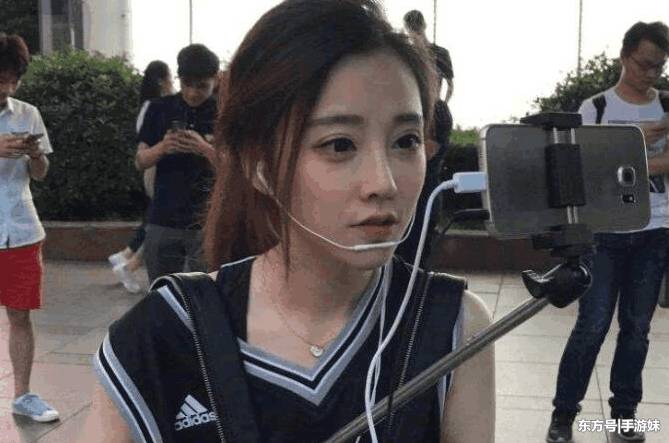 十大外围足球平台app_义马市教体局:爱心人士助力开学季(图3) 十大外围足球大平台