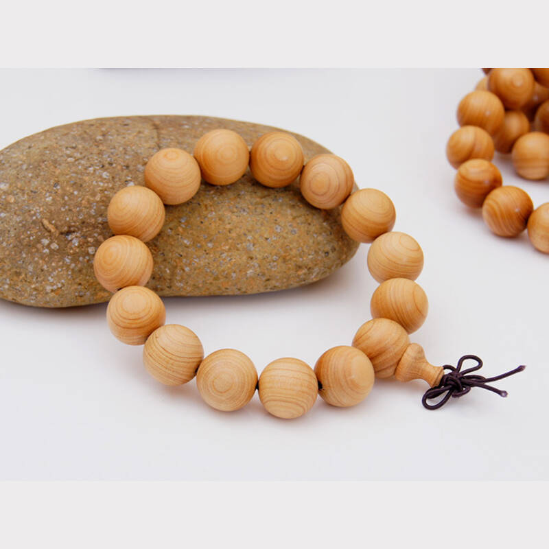 横梁存在感太强让客厅变压抑 用这几个方法巧妙解决【十大外围足球大平台】(图2) 十大外围足球平台app