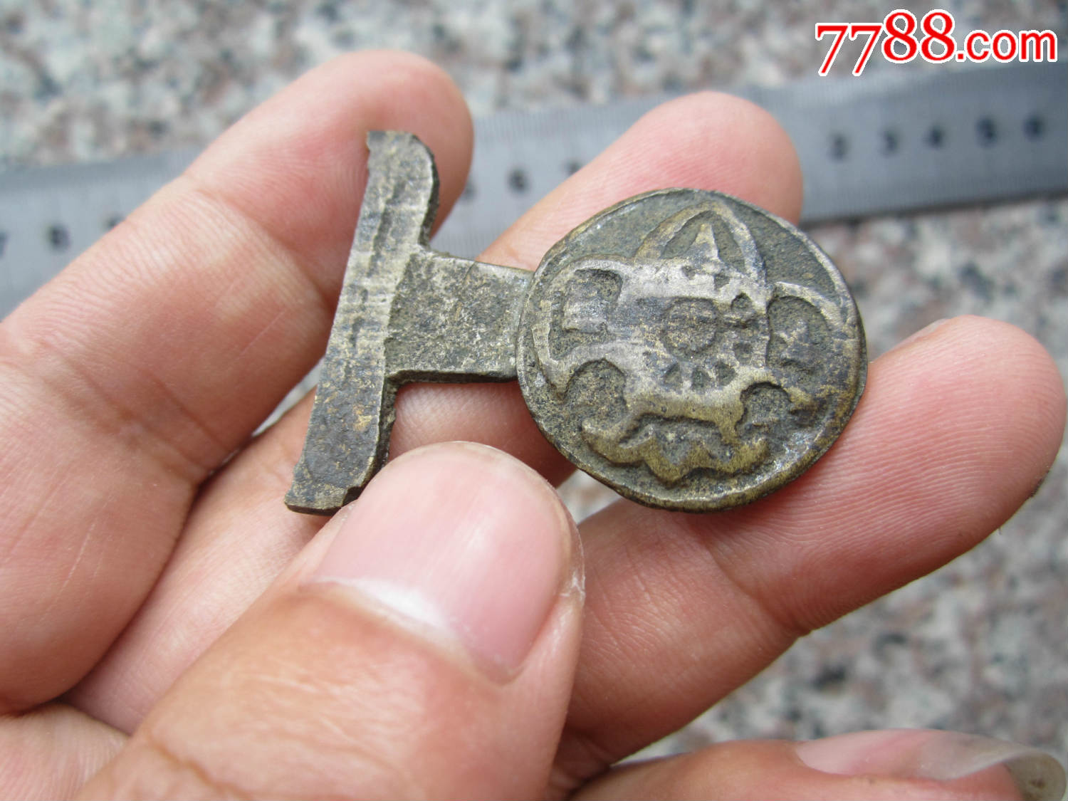 夏天睡地板对身体好吗?-十大外围足球平台app(图1) 十大外围足球大平台