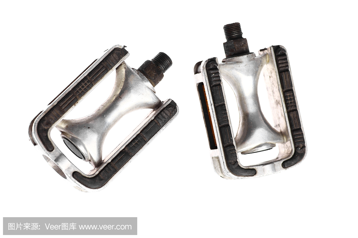 【十大外围足球平台app手机版】郑州经开区人大工委主任李国立一行到学校慰问一线困难教职工(图2) 十大外围足球大平台